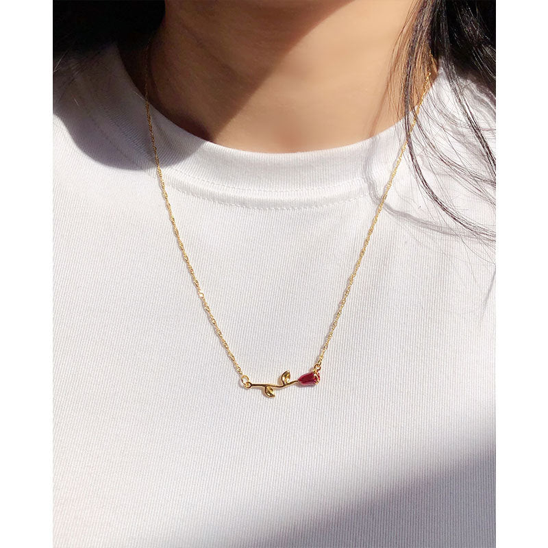 Bordeaux Rose Necklace