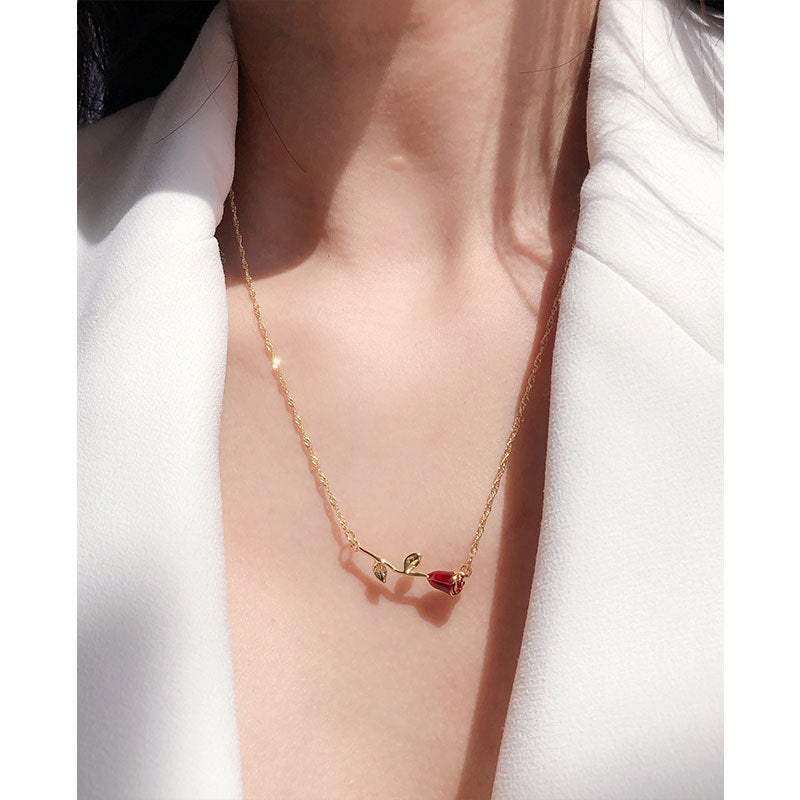 Bordeaux Rose Necklace