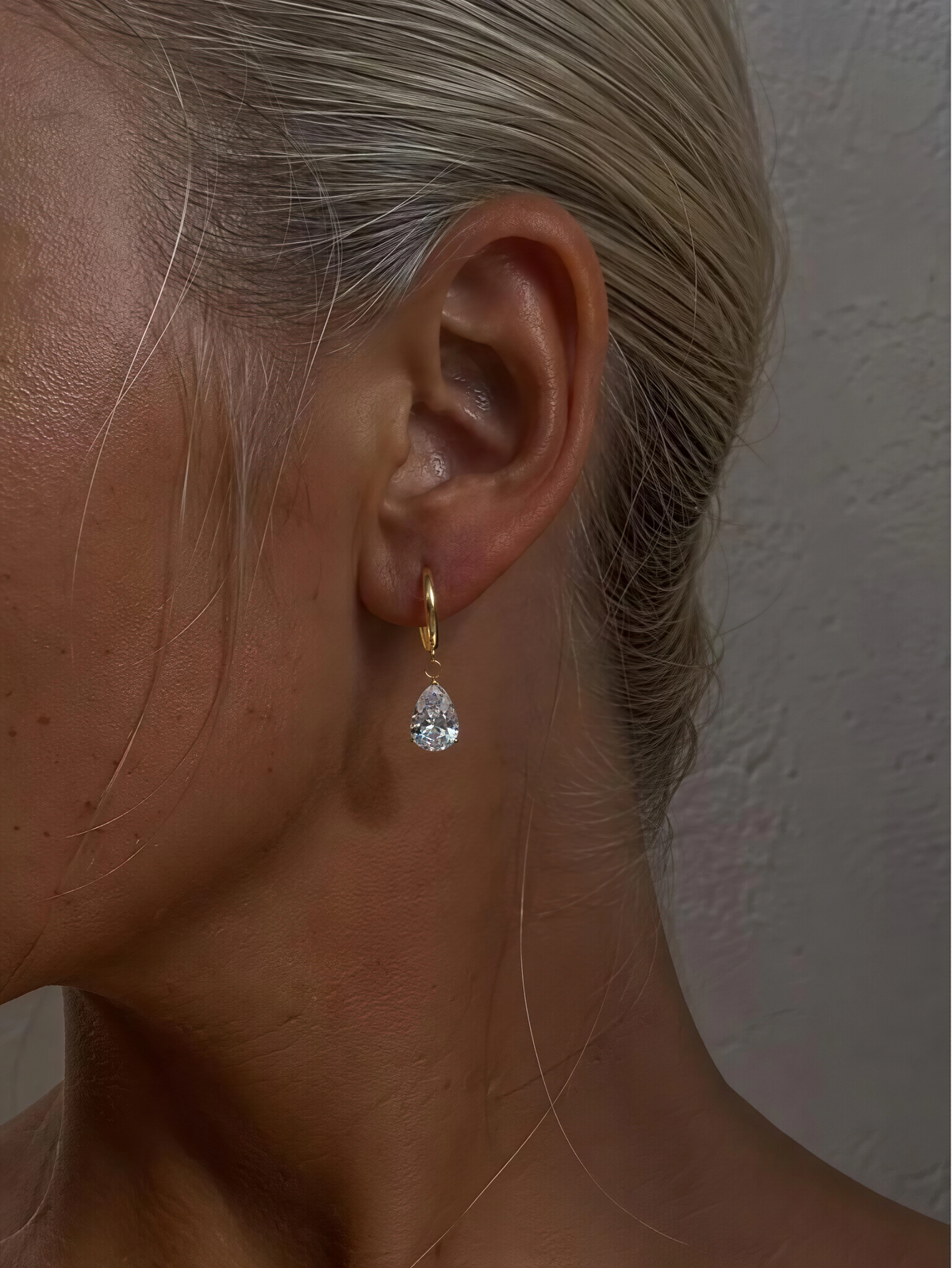 Elys Moissanite Earrings