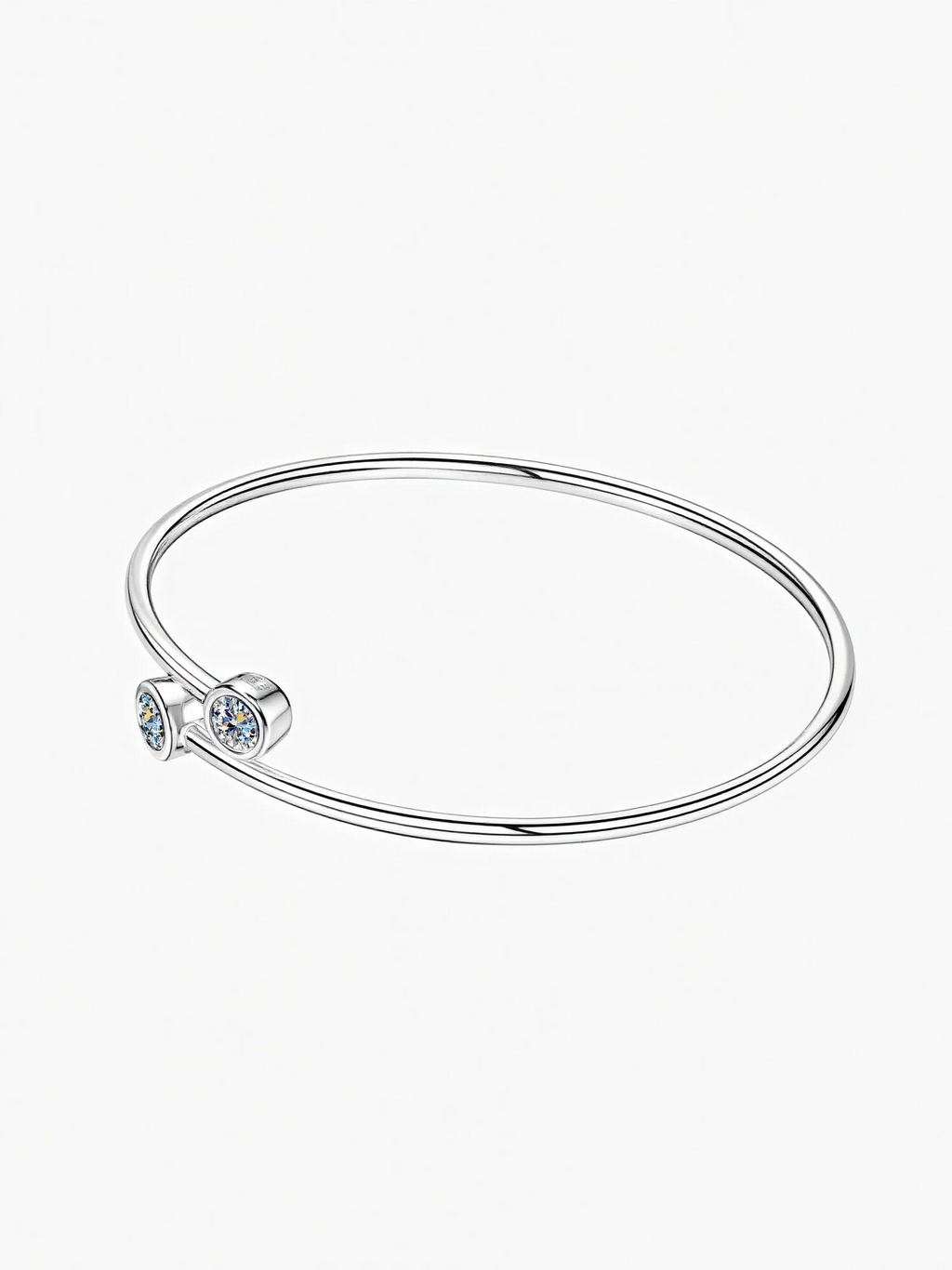 Alora Moissanite Bangle