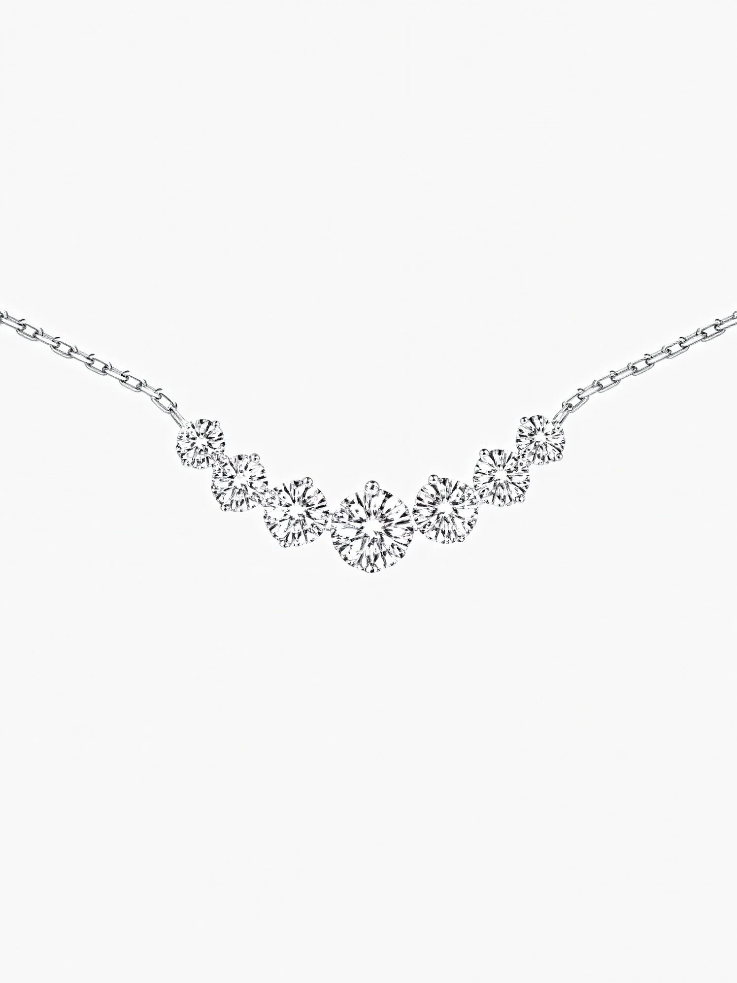 Élise Moissanite Necklace
