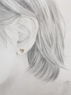 Bow Kiss Studs