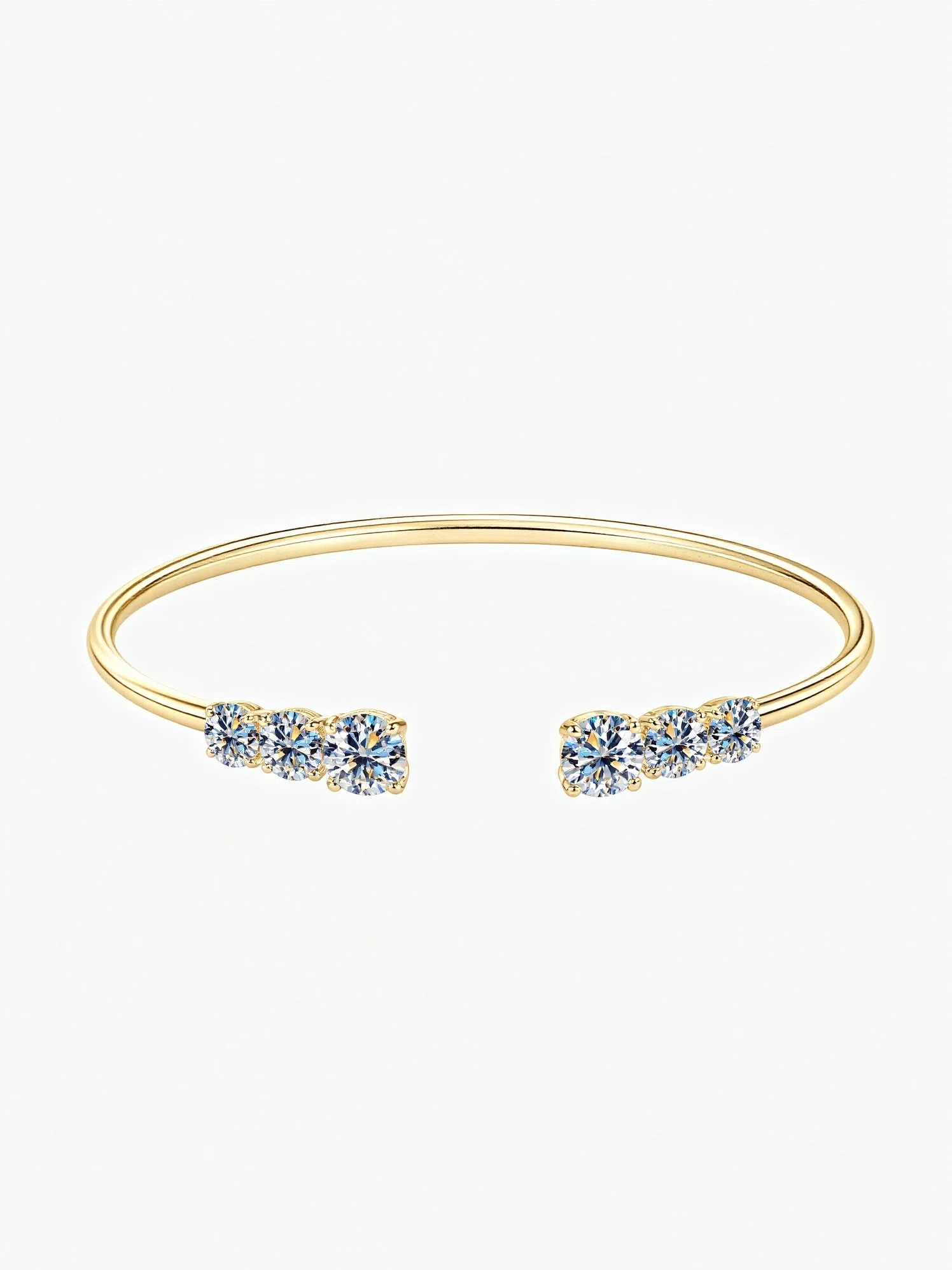 Amara Moissanite Bangle