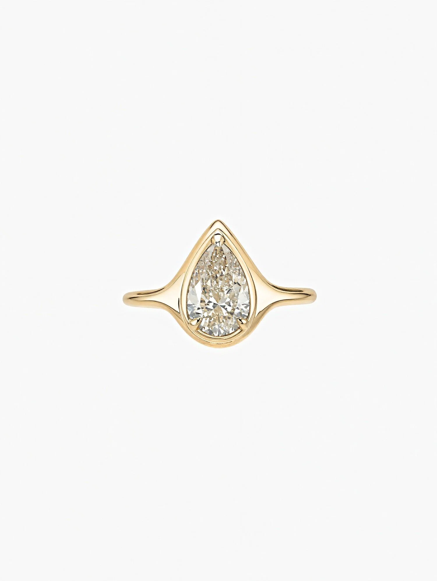 Tess Moissanite Signet Ring