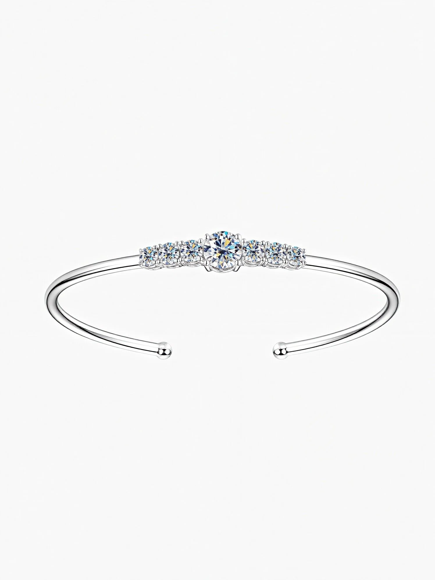 Aurielle Moissanite Bangle