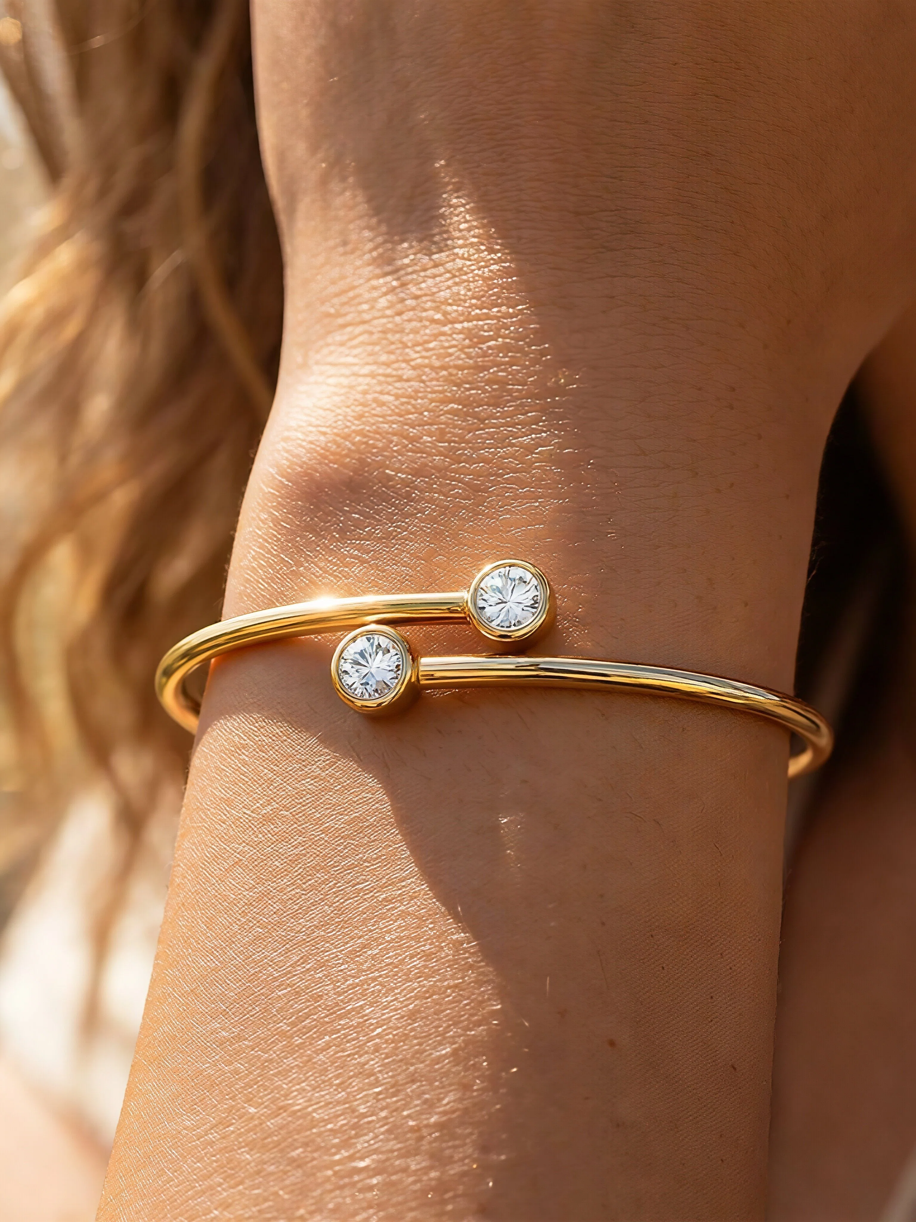 Alora Moissanite Bangle