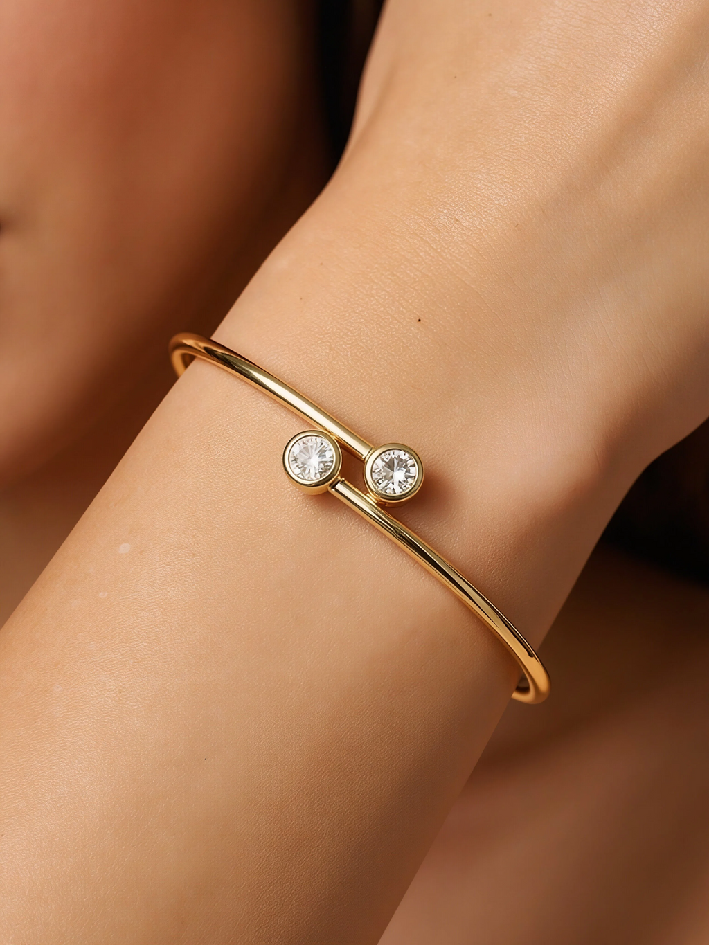 Alora Moissanite Bangle