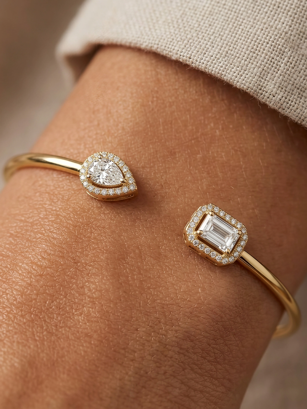 Oriane Moissanite Bangle