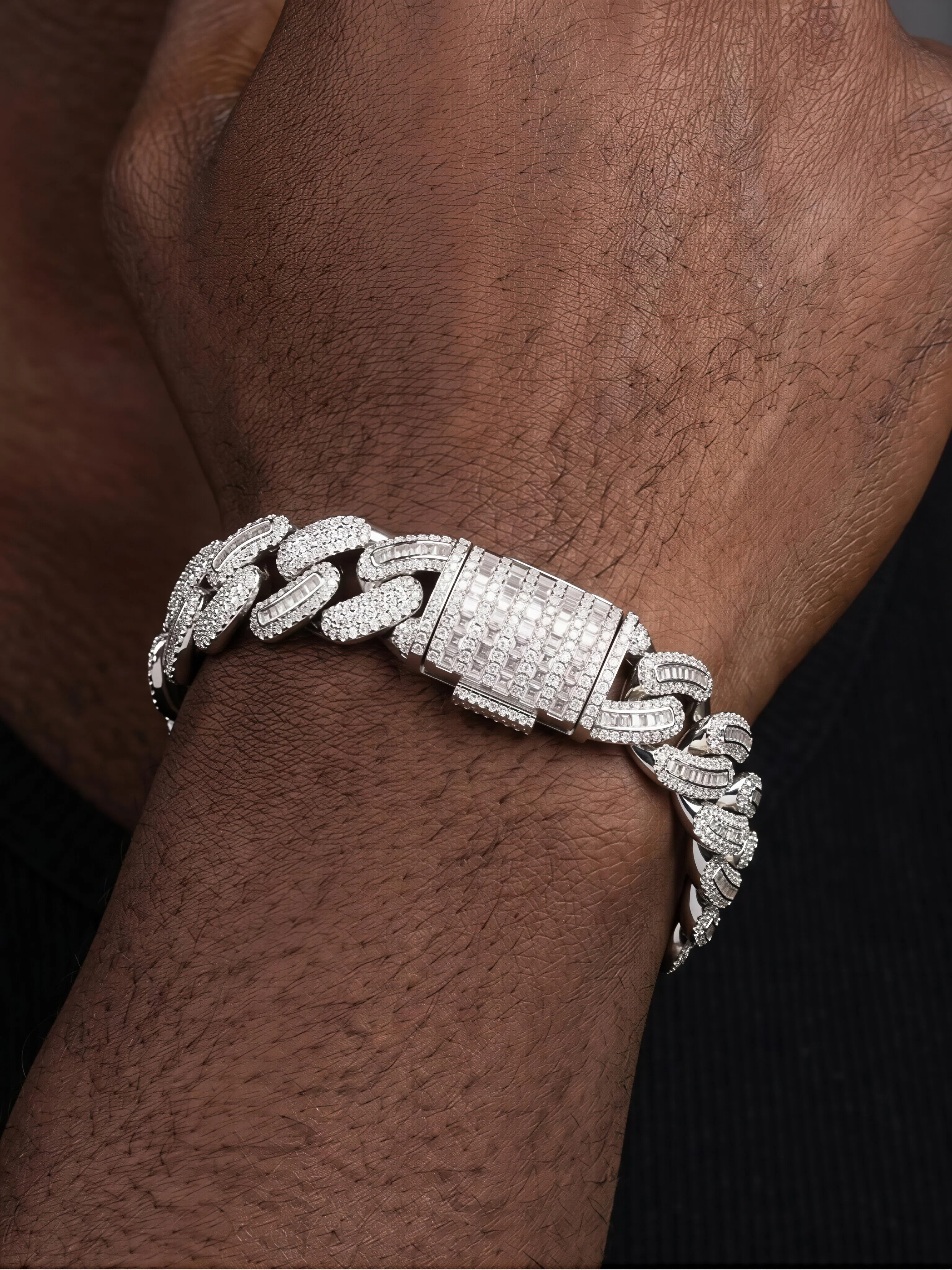 Barking Moissanite Bracelet