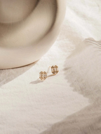 Baguettea Studs