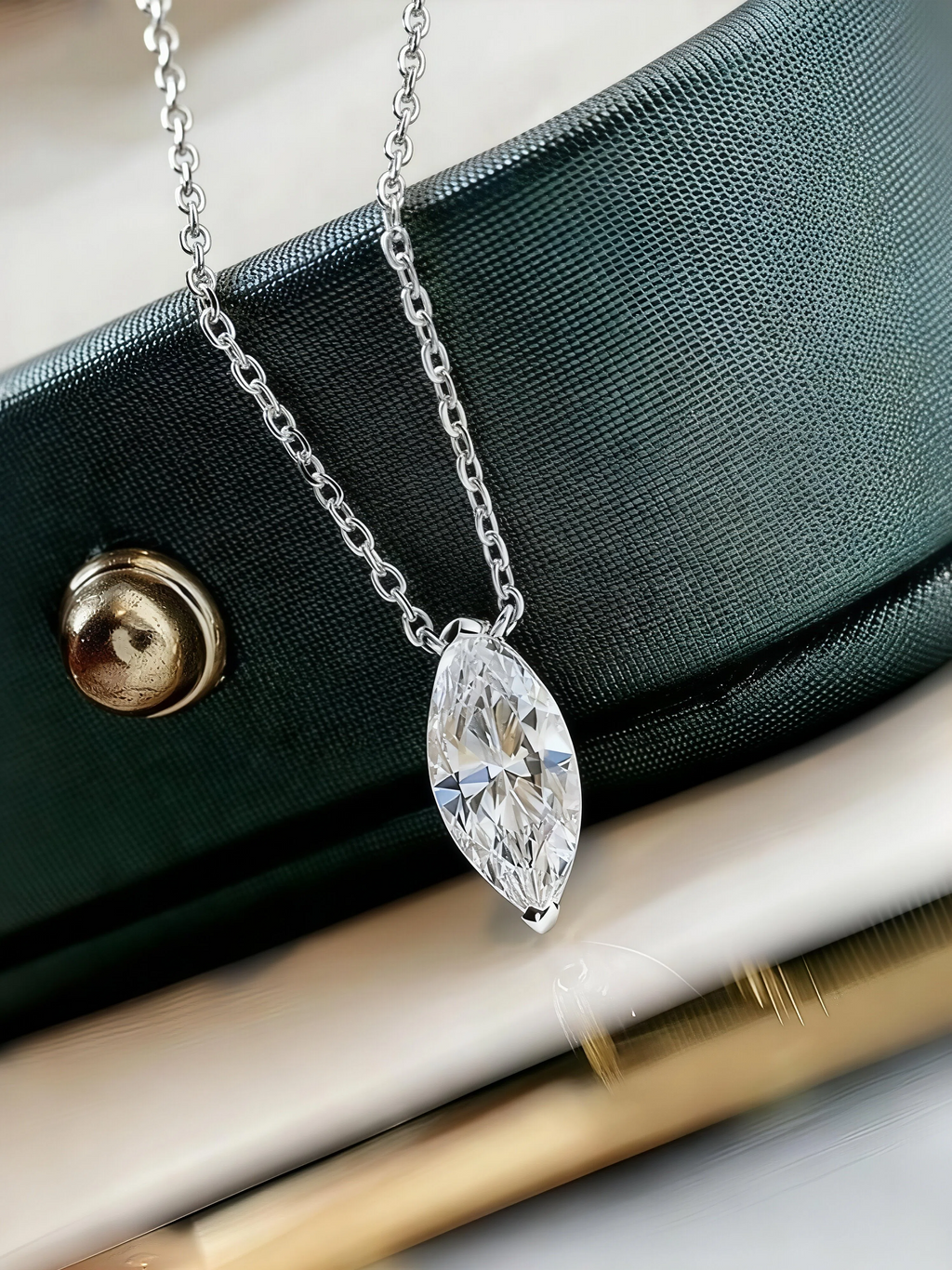 Anaïs Moissanite Necklace