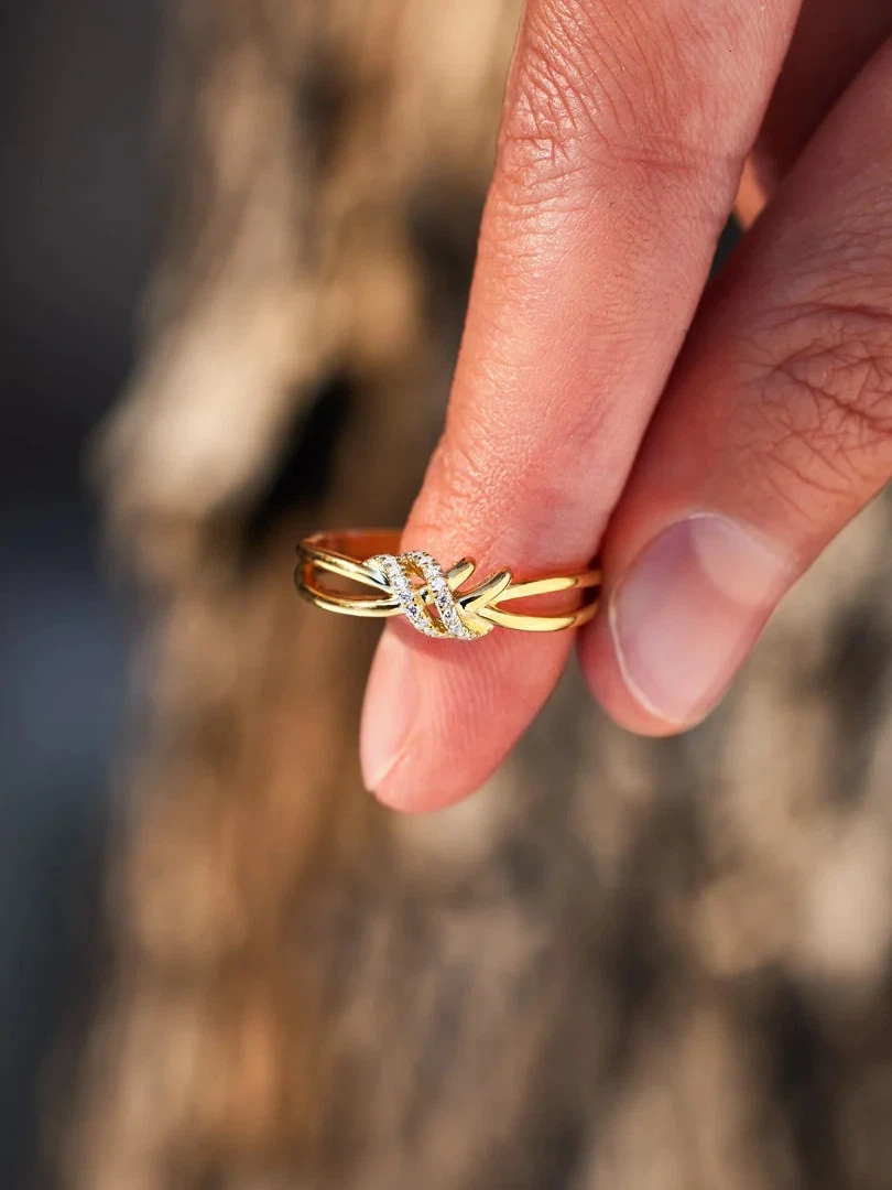 Pure Tie Ring