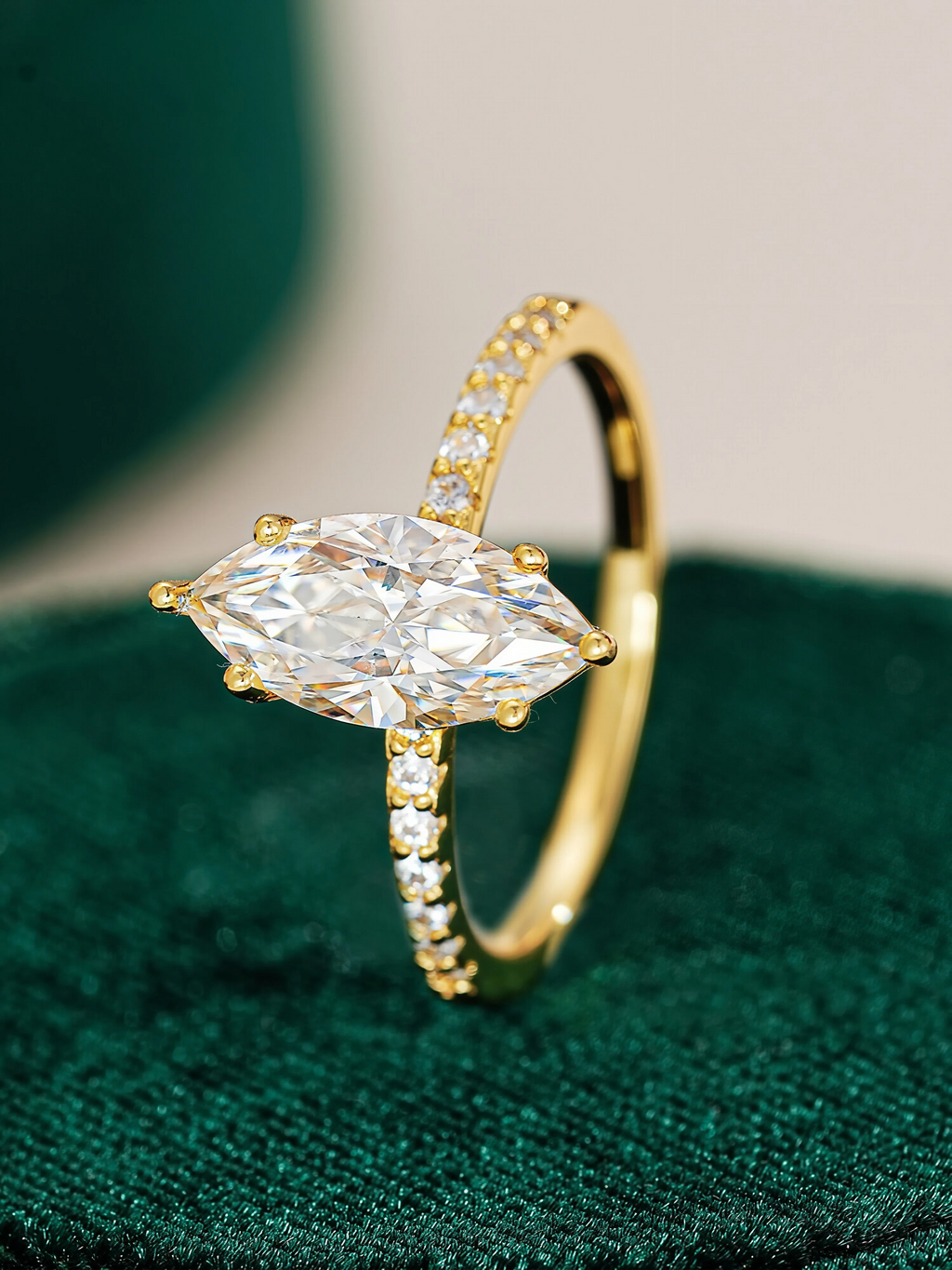Anaïs Moissanite Ring