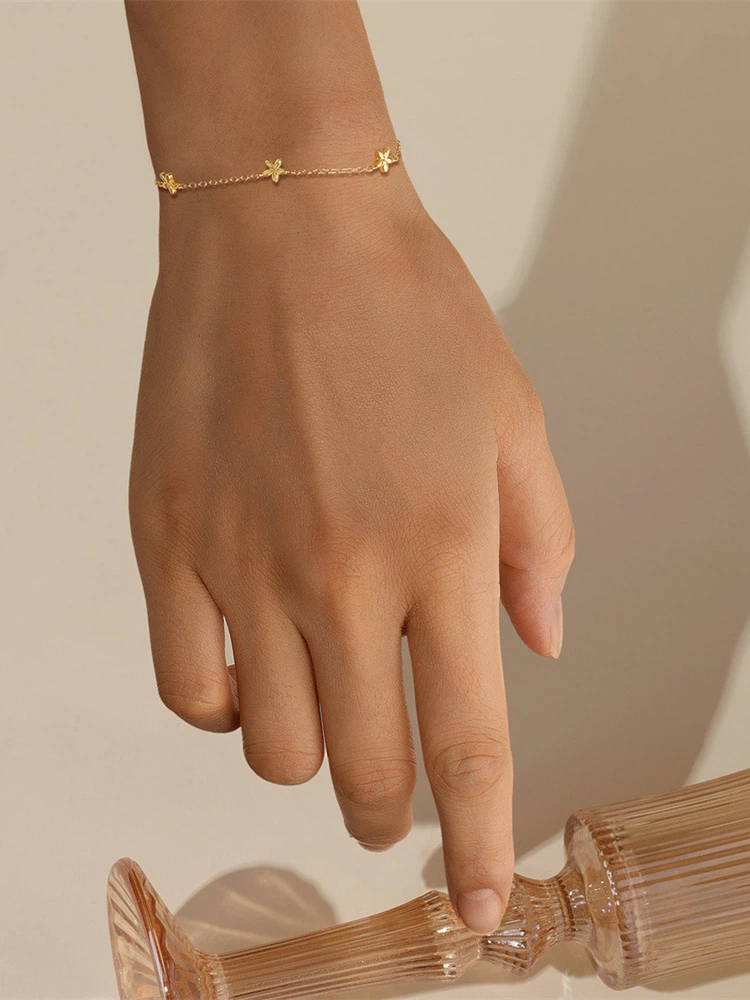 Bloom Loop Bracelet