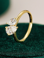 Éclat Moissanite Ring