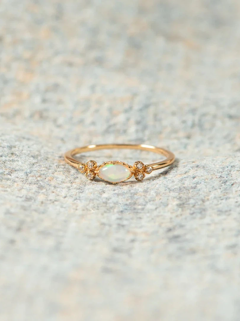 Golden Pause Ring