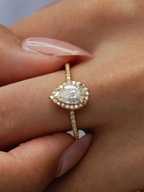 Léonie Moissanite Ring
