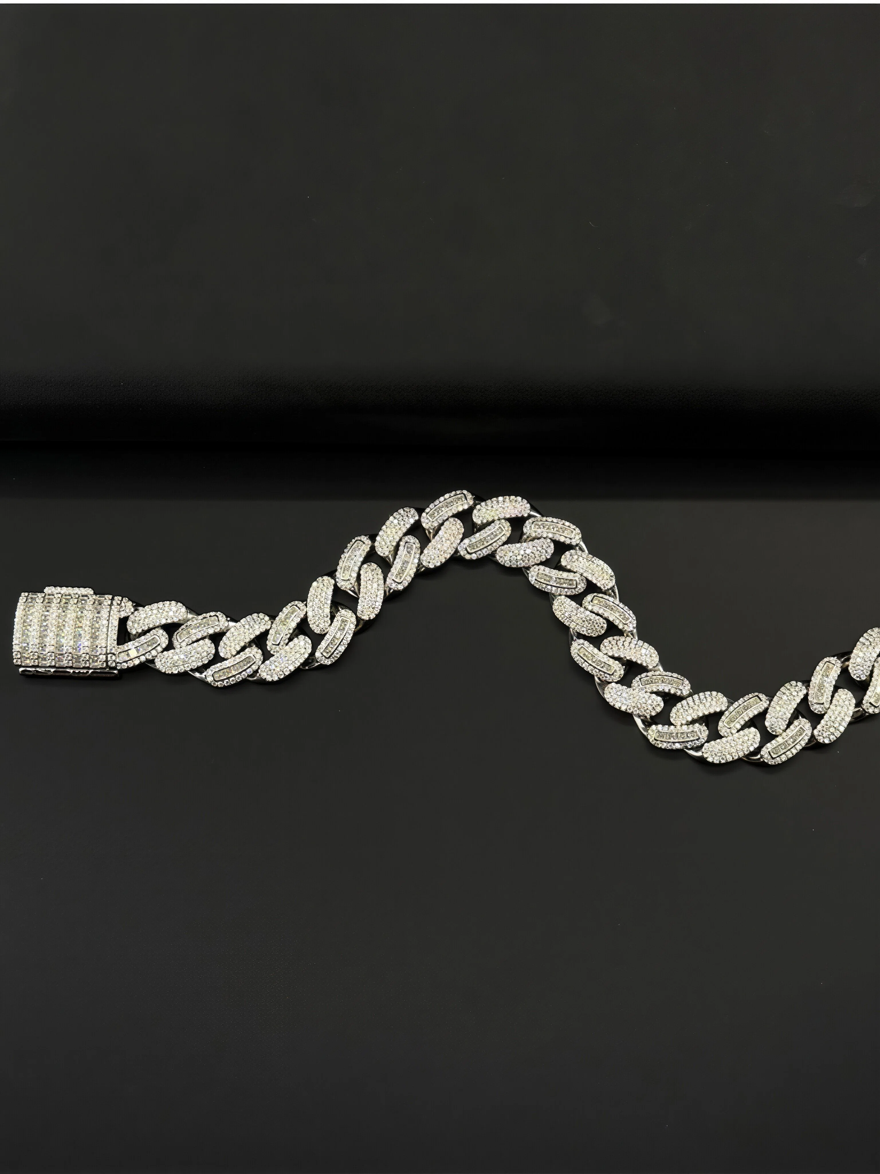 Barking Moissanite Bracelet