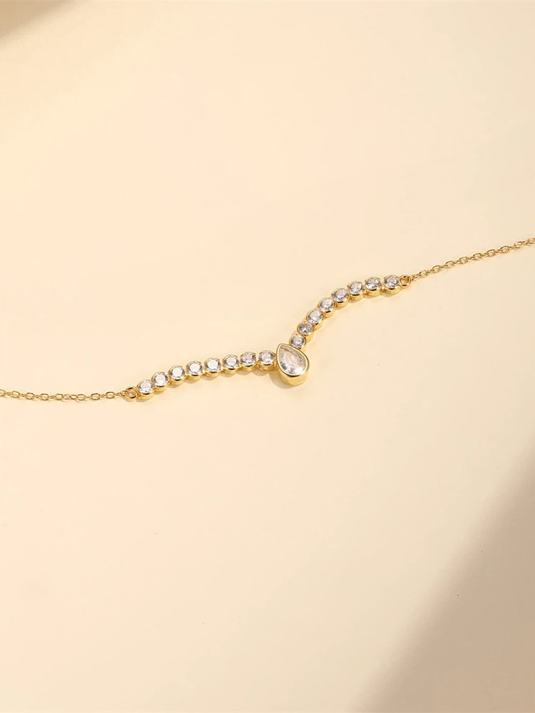 Clean Cut Necklace
