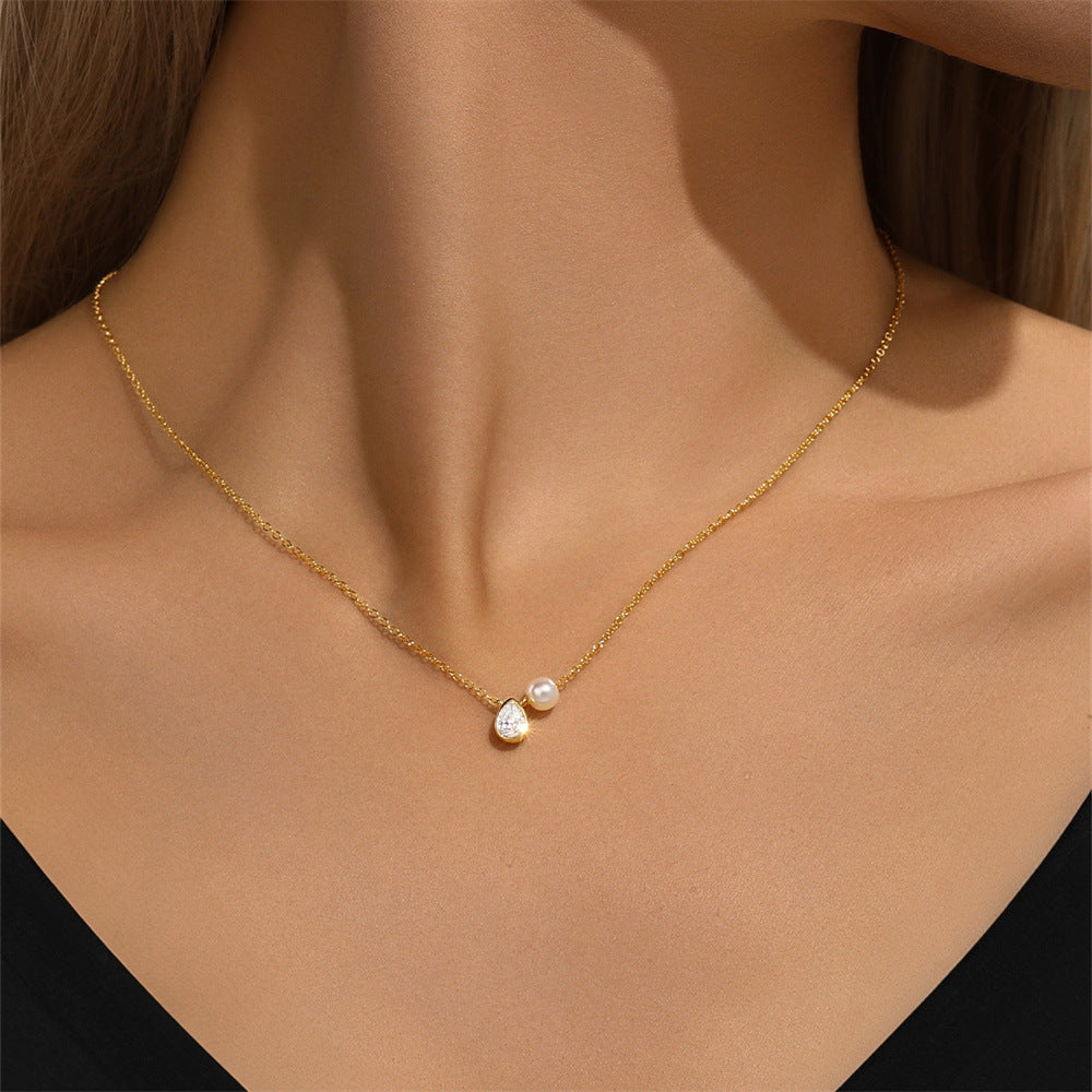 Drip Pearl Necklace