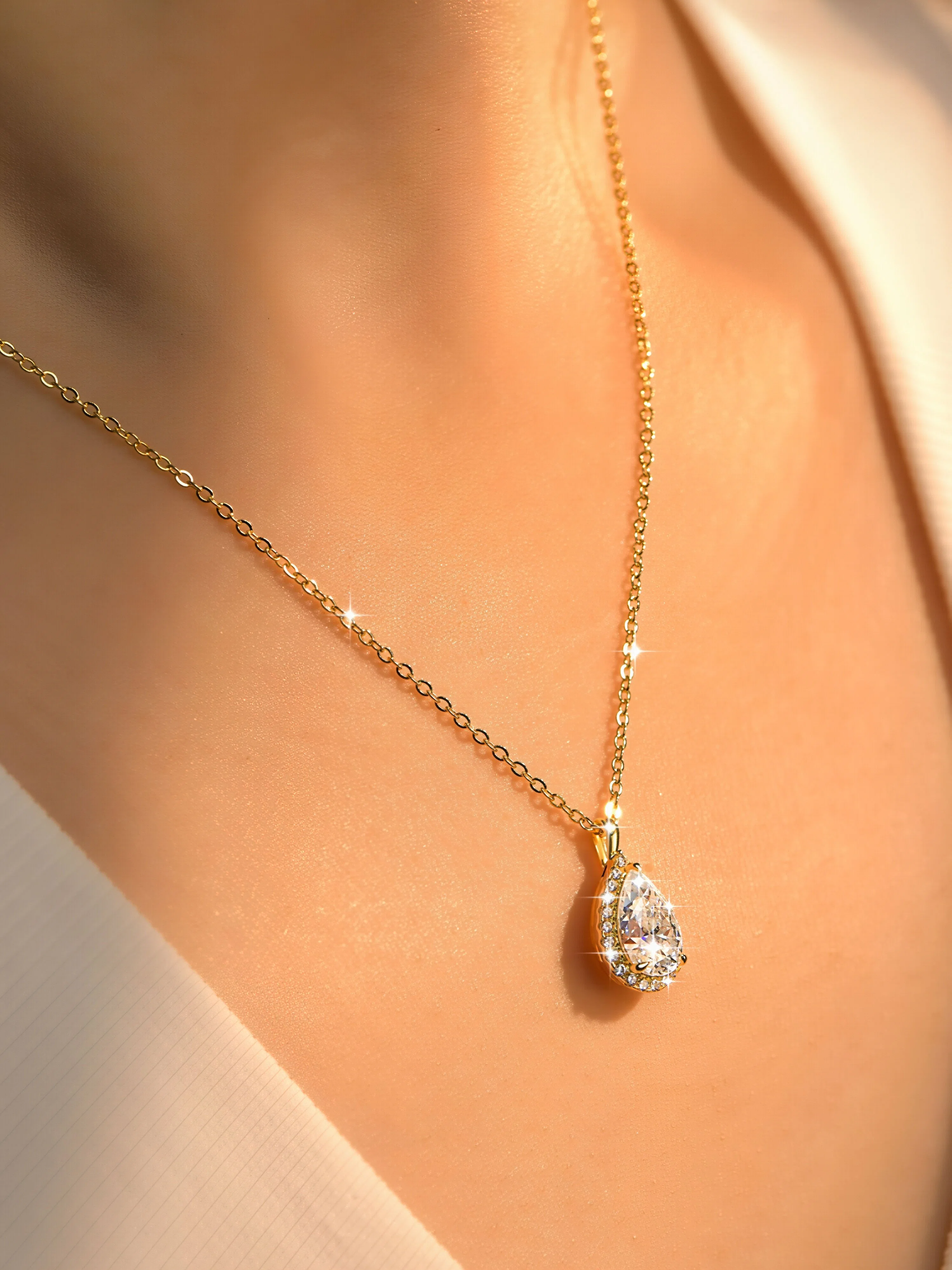 Léonie Moissanite Necklace