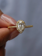 Léonie Moissanite Ring