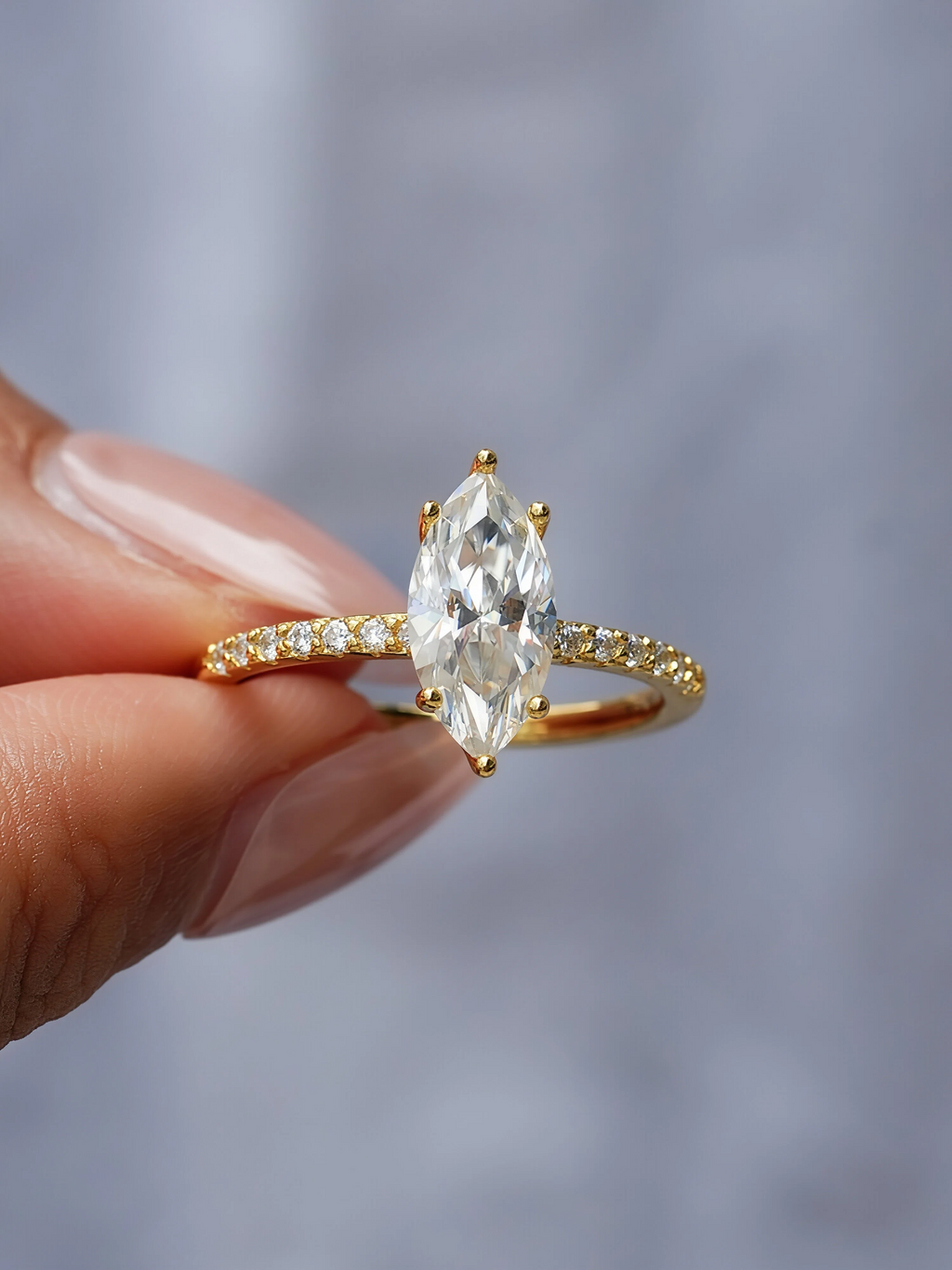 Anaïs Moissanite Ring