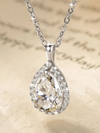 Léonie Moissanite Necklace