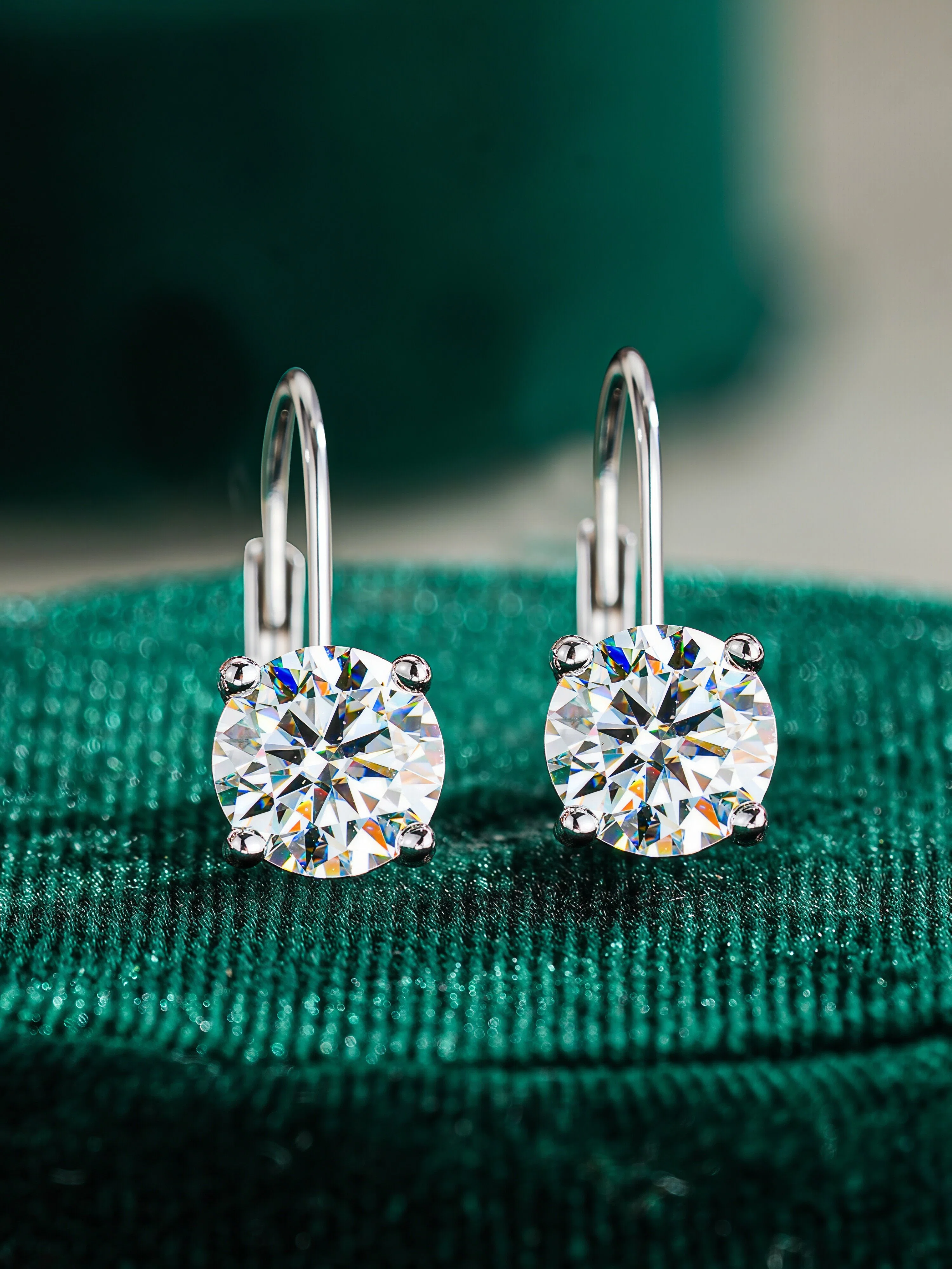 Desire Moissanite Hoops